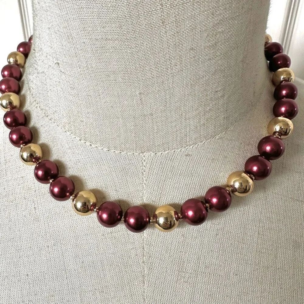 Liz Claiborne pink and gold tone beaded necklace
